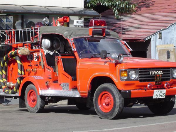 terenowe_auta_toyota_land_cruiser_03