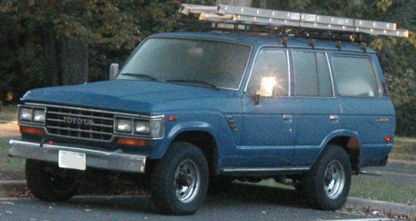 terenowe_auta_toyota_land_cruiser_04