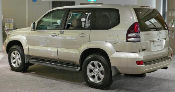 terenowe_auta_toyota_land_cruiser_16