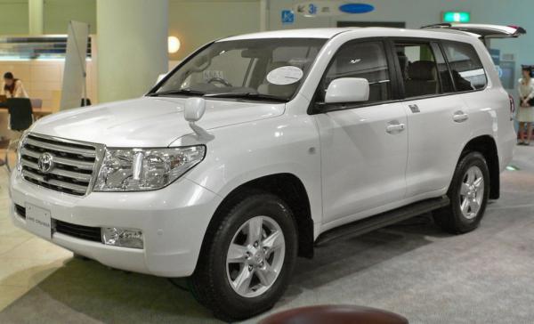 terenowe_auta_toyota_land_cruiser_17