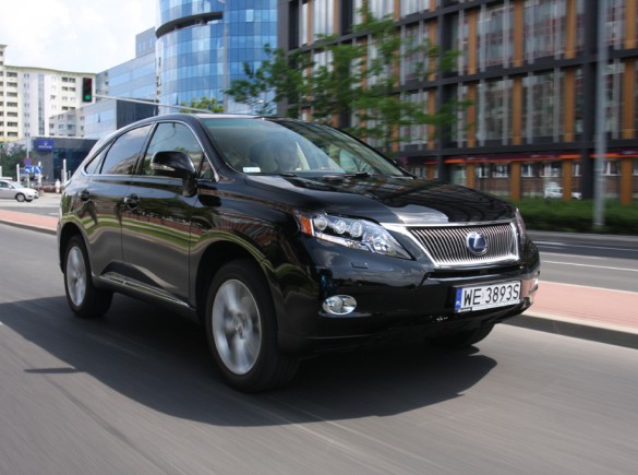 Lexus RX 450h Hybrydowa salonka z Japonii / News